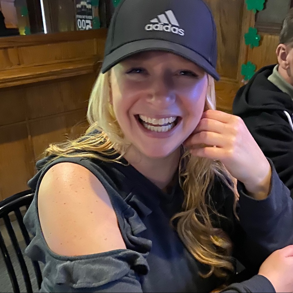 Meet your Posher, Lisa